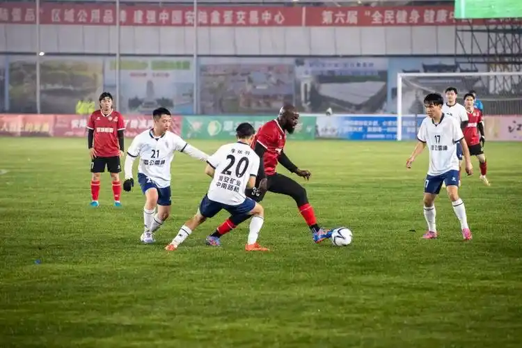 世俱杯：切尔西 VS 开罗国民